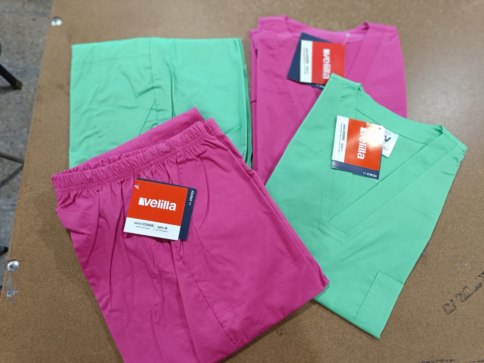 Pijamas sanitarios de colores